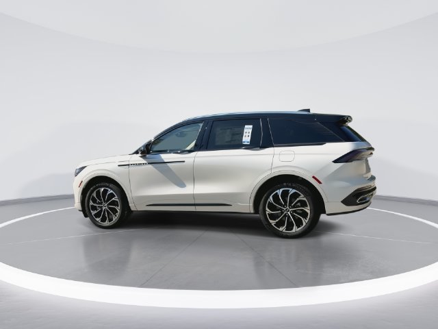 New 2026 Lincoln Nautilus Reserve AWD/4WD image 5