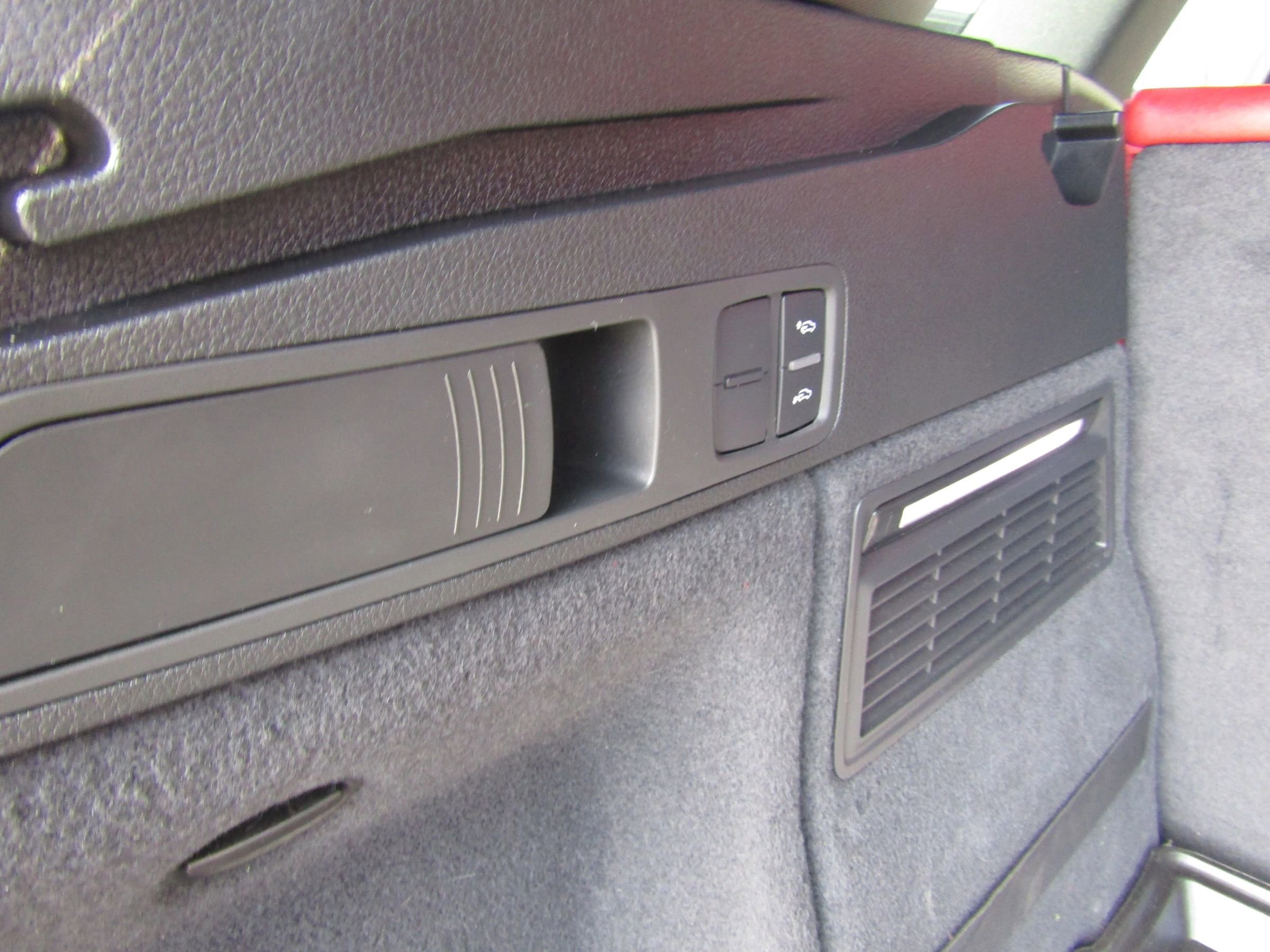 Used 2018 Audi SQ5 Premium Plus w/ S Sport Package image 25