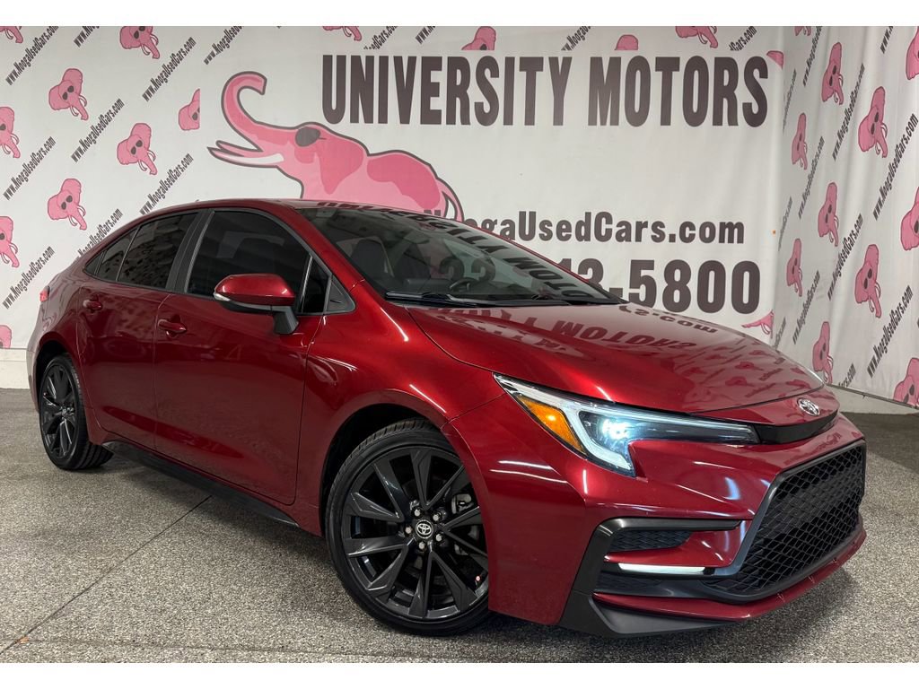 Used 2023 Toyota Corolla SE image 2