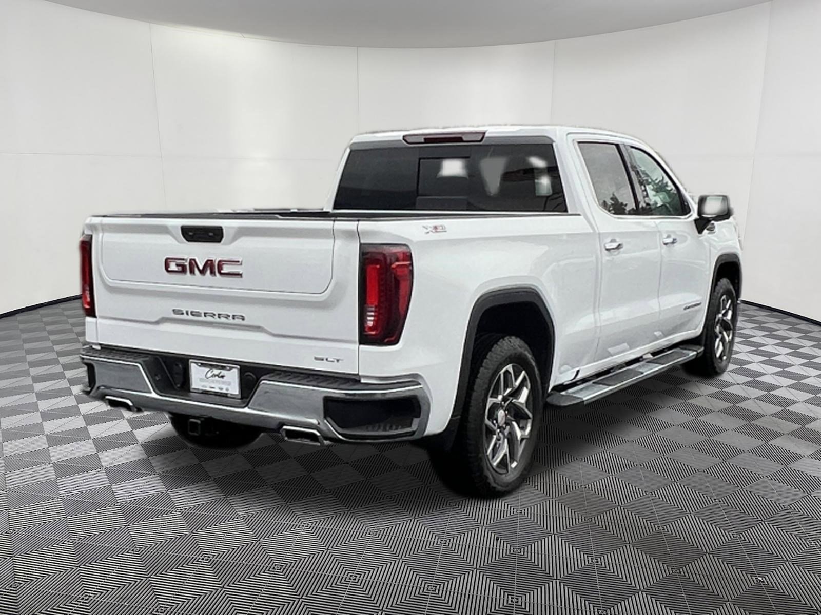 New 2026 GMC Sierra 1500 SLT w/ SLT Premium Package AWD/4WD image 6