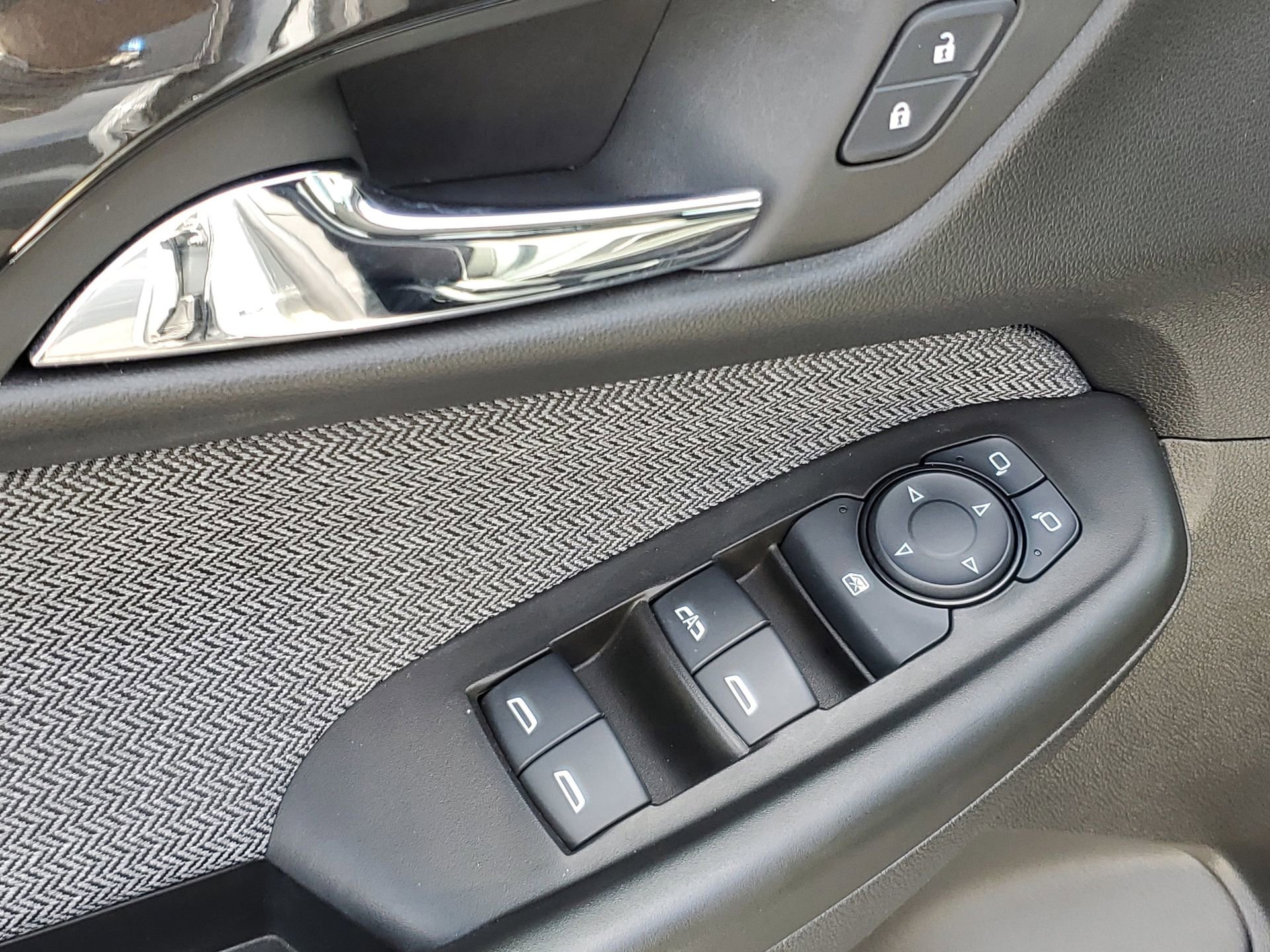Used 2025 Chevrolet TrailBlazer LT image 16