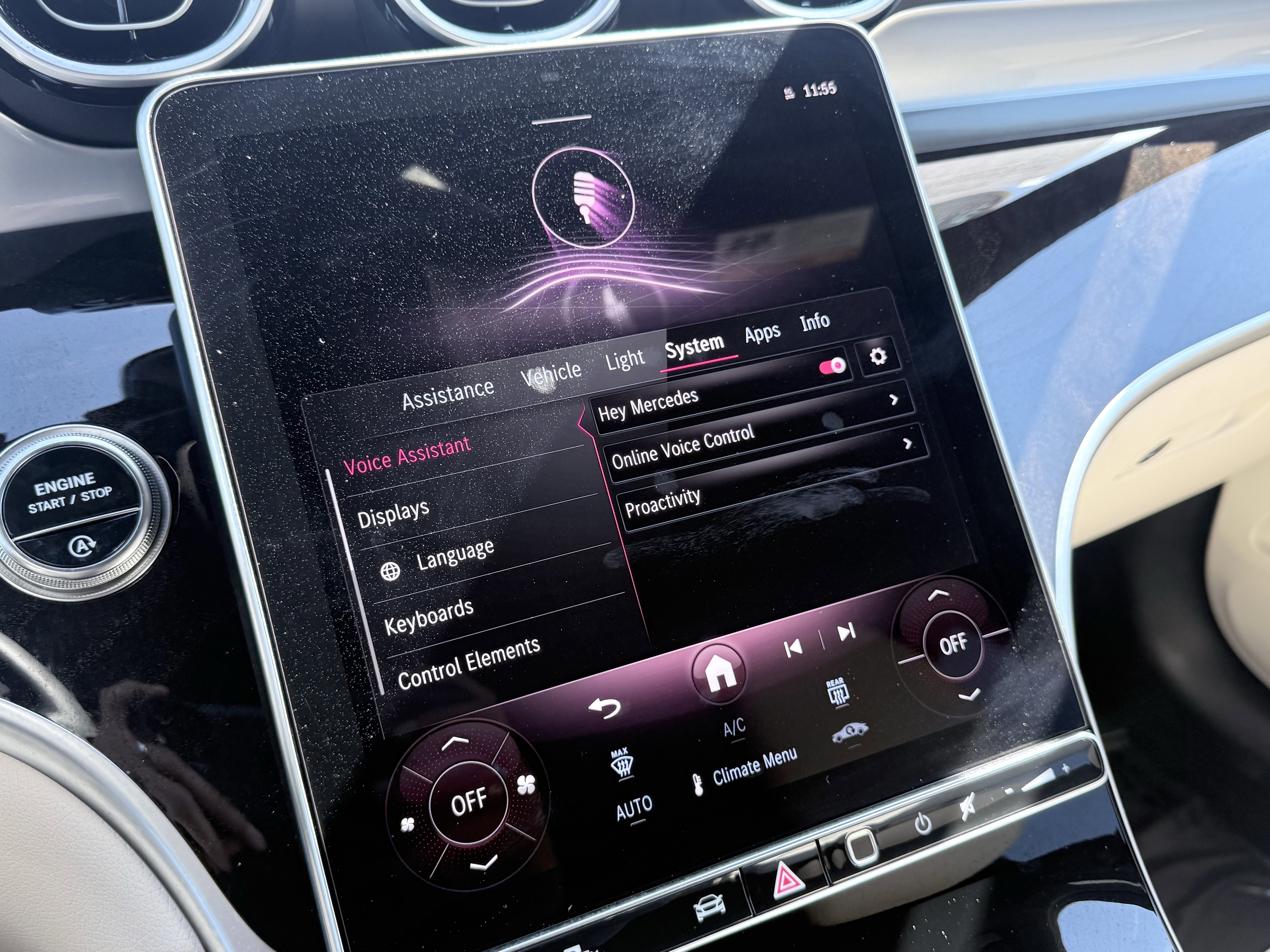 Used 2025 Mercedes-Benz GLC 300 4MATIC image 76