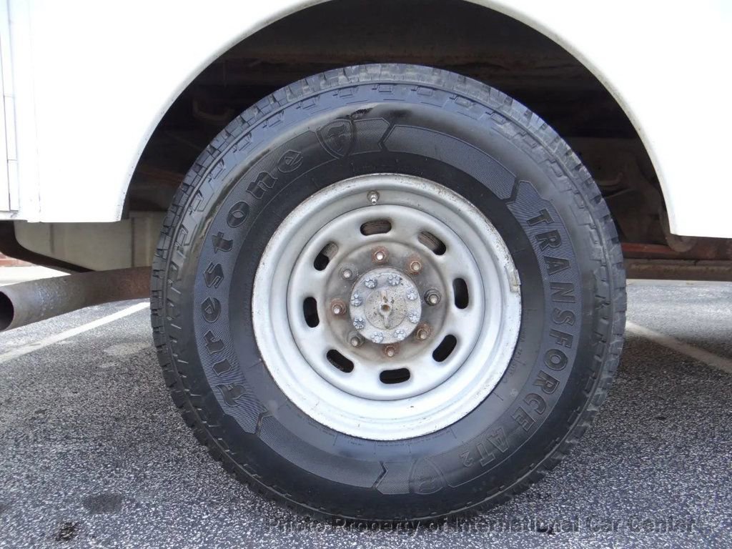 Used 2004 Ford F350 2WD Regular Cab Super Duty image 22