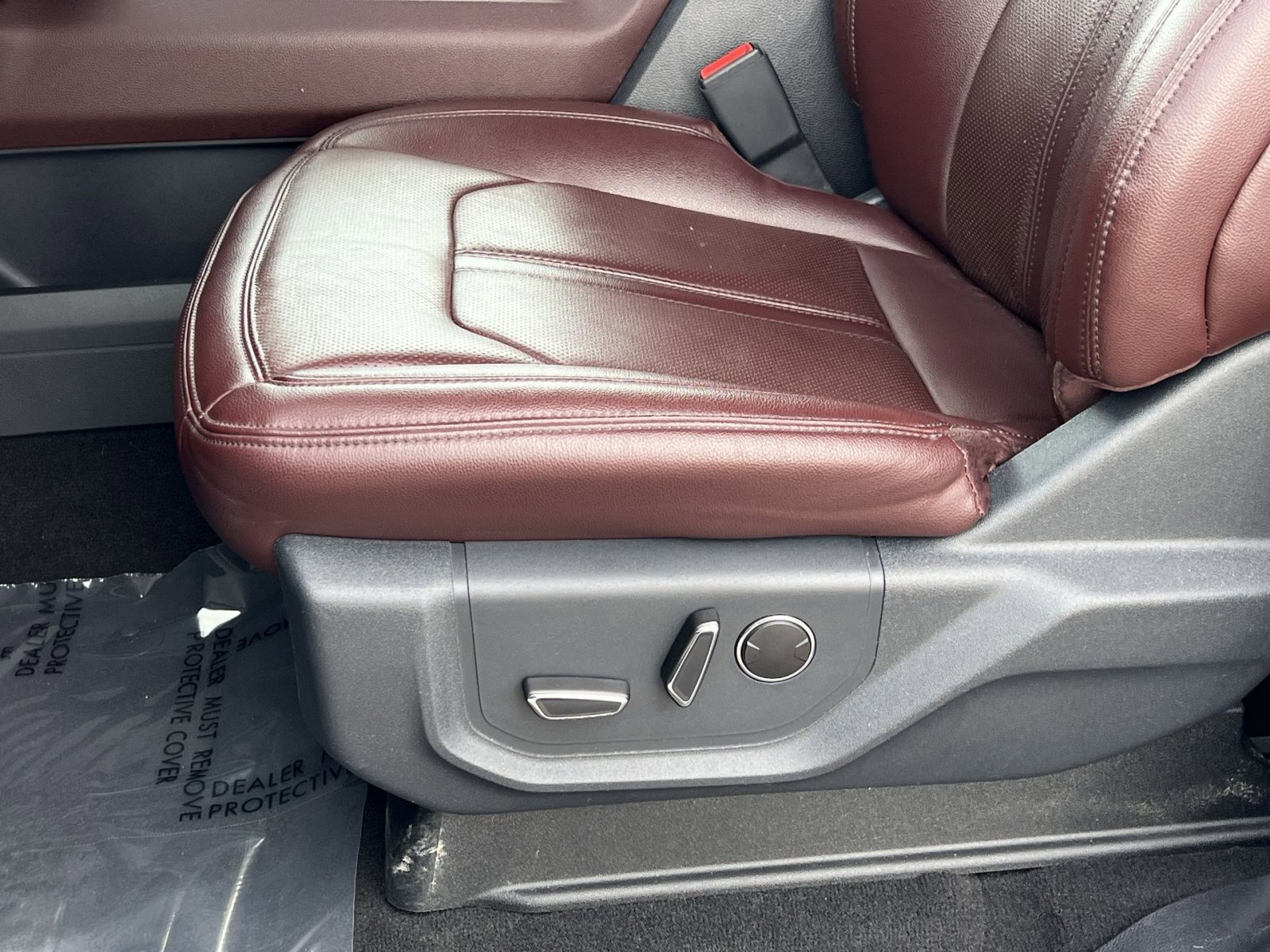 Used 2024 Ford Expedition Max Limited image 11