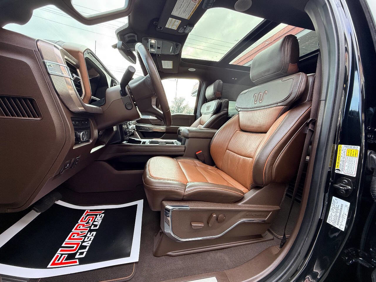 Used 2023 Ford F250 King Ranch w/ FX4 Off-Road Package image 25