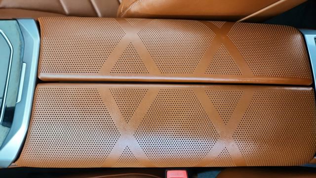 Used 2023 BMW i7 xDrive60 image 51