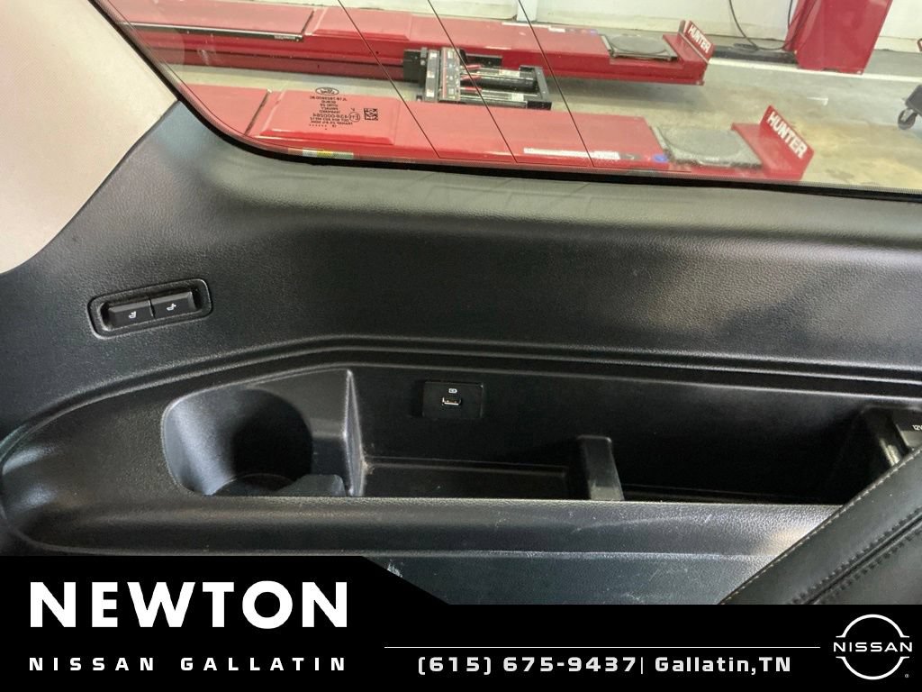 Used 2019 Ford Expedition Platinum AWD/4WD image 28