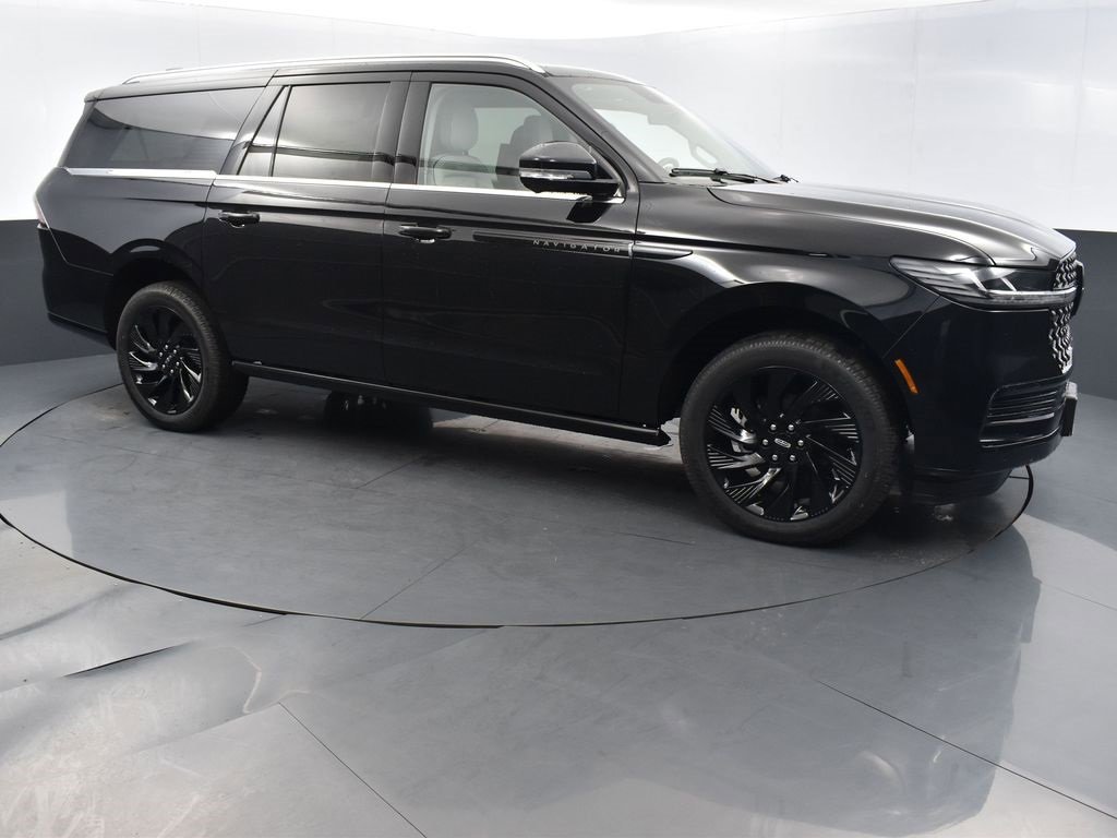 New 2026 Lincoln Navigator L Black Label image 3