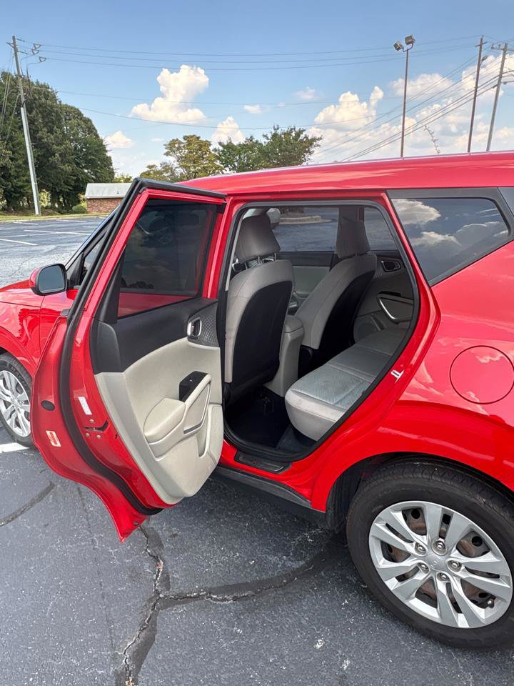 Used 2022 Kia Soul LX FWD image 12