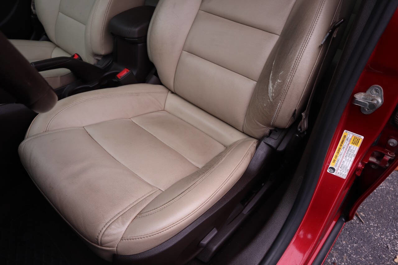 Used 2014 Chevrolet Cruze Diesel w/ Enhanced Safety Package image 9