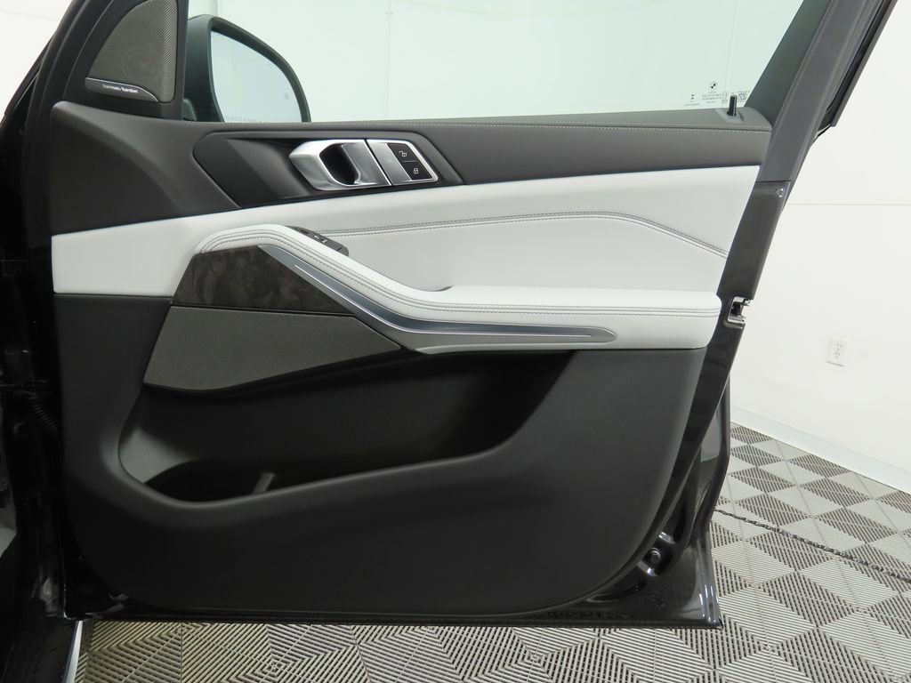 New 2026 BMW X5 sDrive40i w/ Premium Package image 26