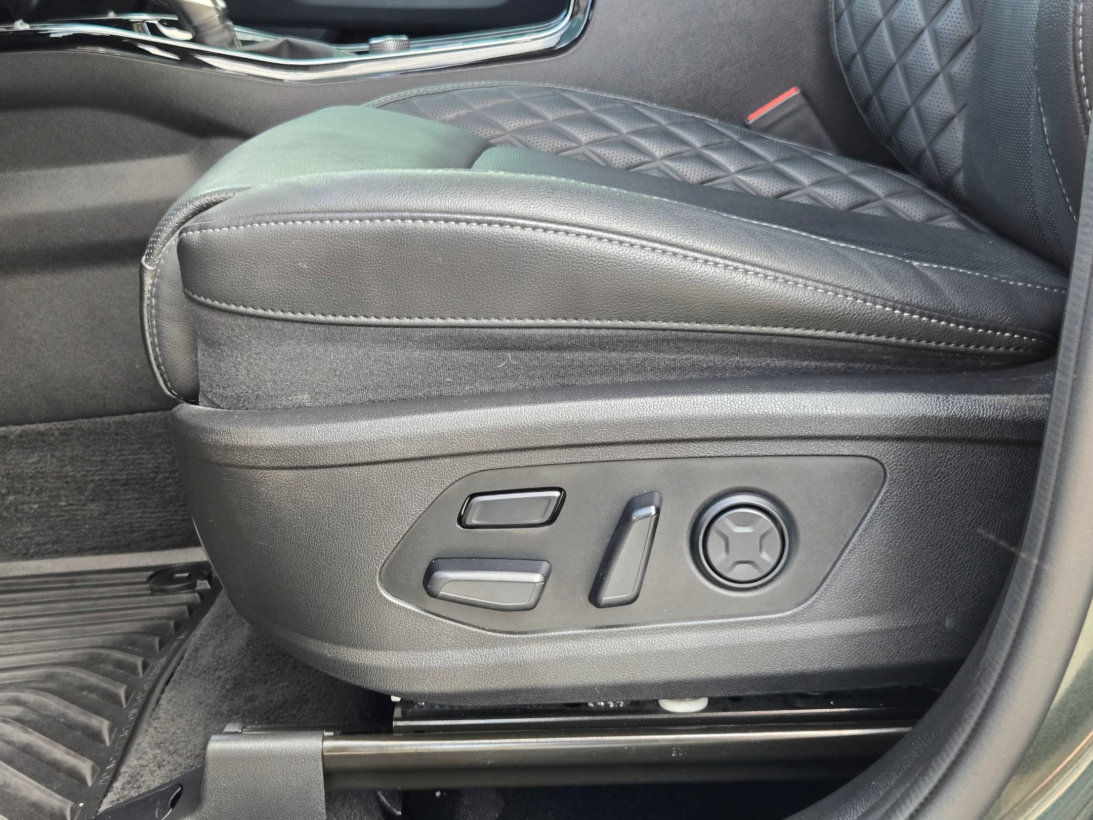 Used 2023 Kia Sorento SX Prestige AWD/4WD image 23