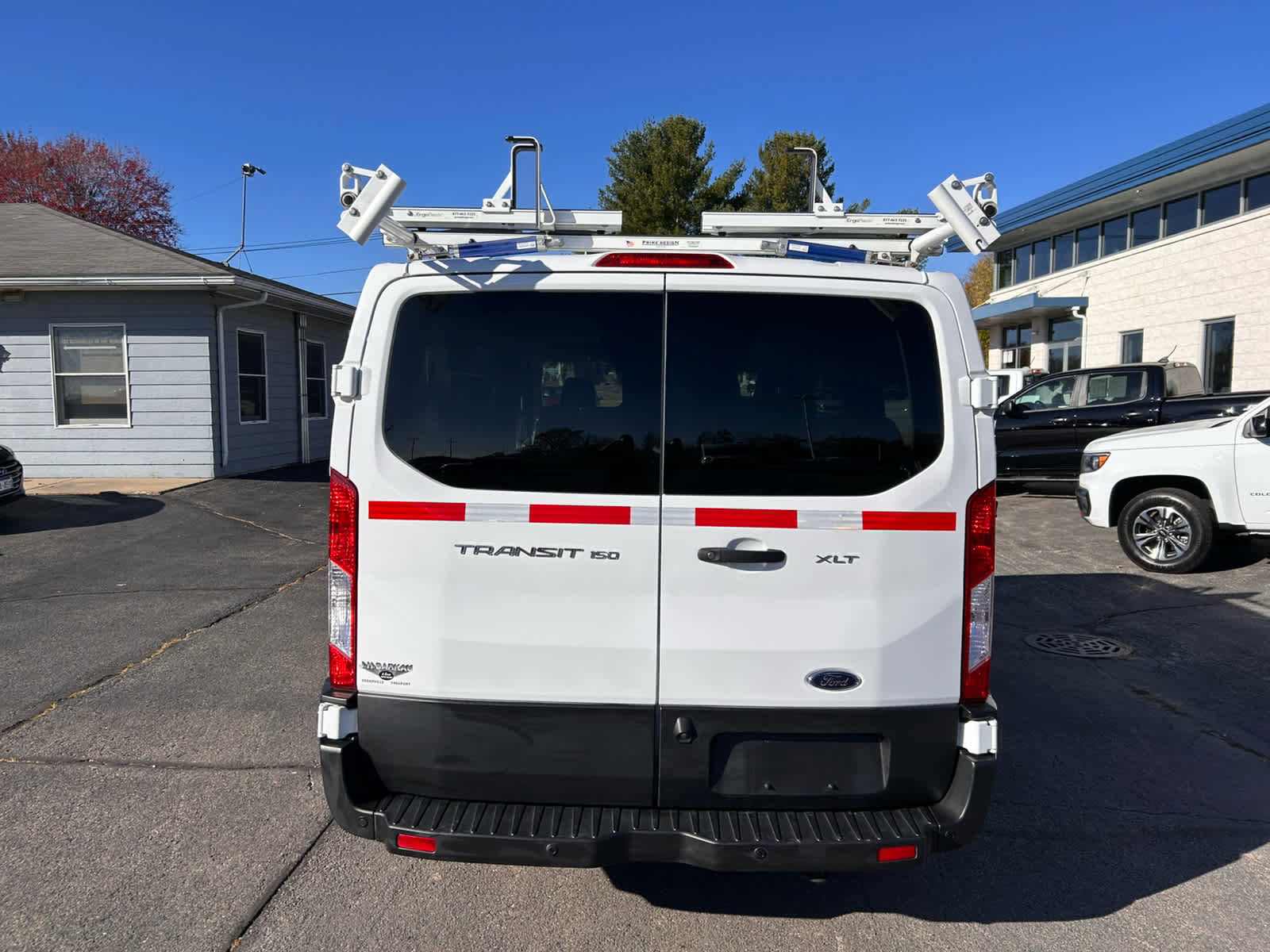 Used 2019 Ford Transit 150 XLT image 4