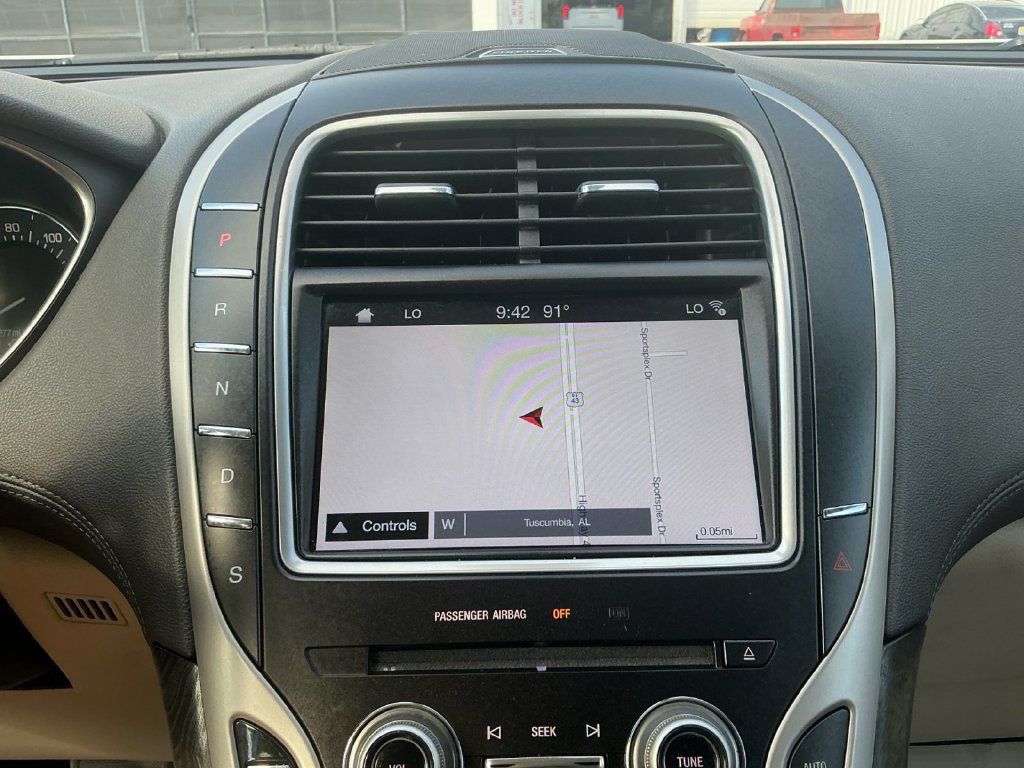 Used 2016 Lincoln MKX Select w/ Select Plus Package FWD image 26