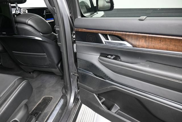 Used 2024 Jeep Grand Wagoneer Series I w/ Convenience Group III AWD/4WD image 15