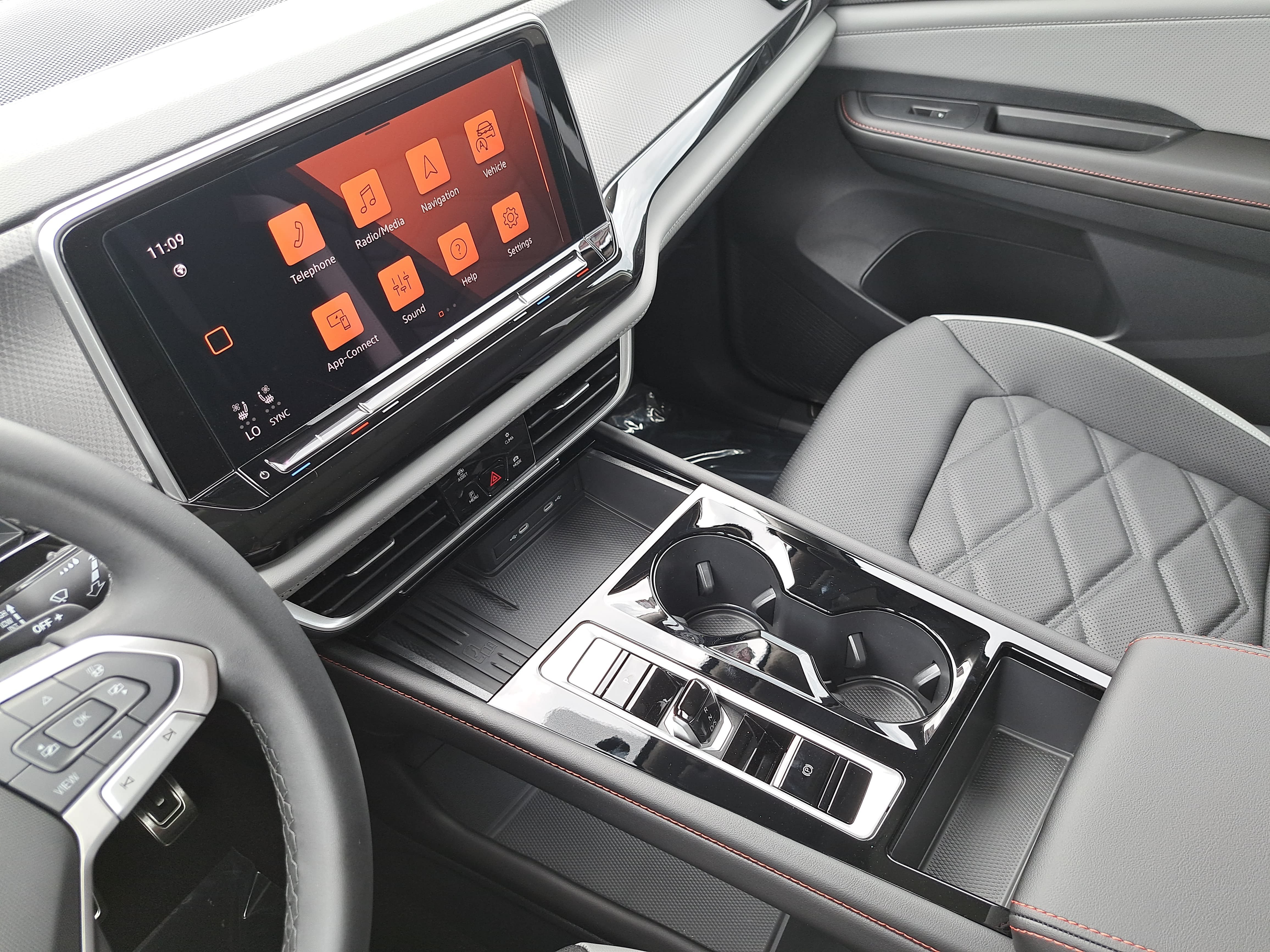 New 2026 Volkswagen Atlas Peak Edition AWD/4WD image 26