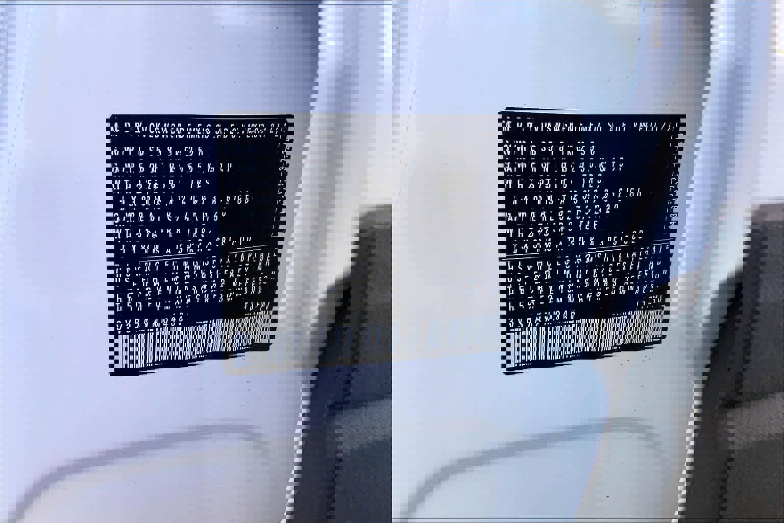 Used 2022 Volkswagen Tiguan SE image 34