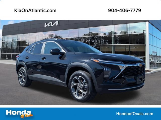 Used 2025 Chevrolet Trax LT w/ LT Convenience Package FWD image 1