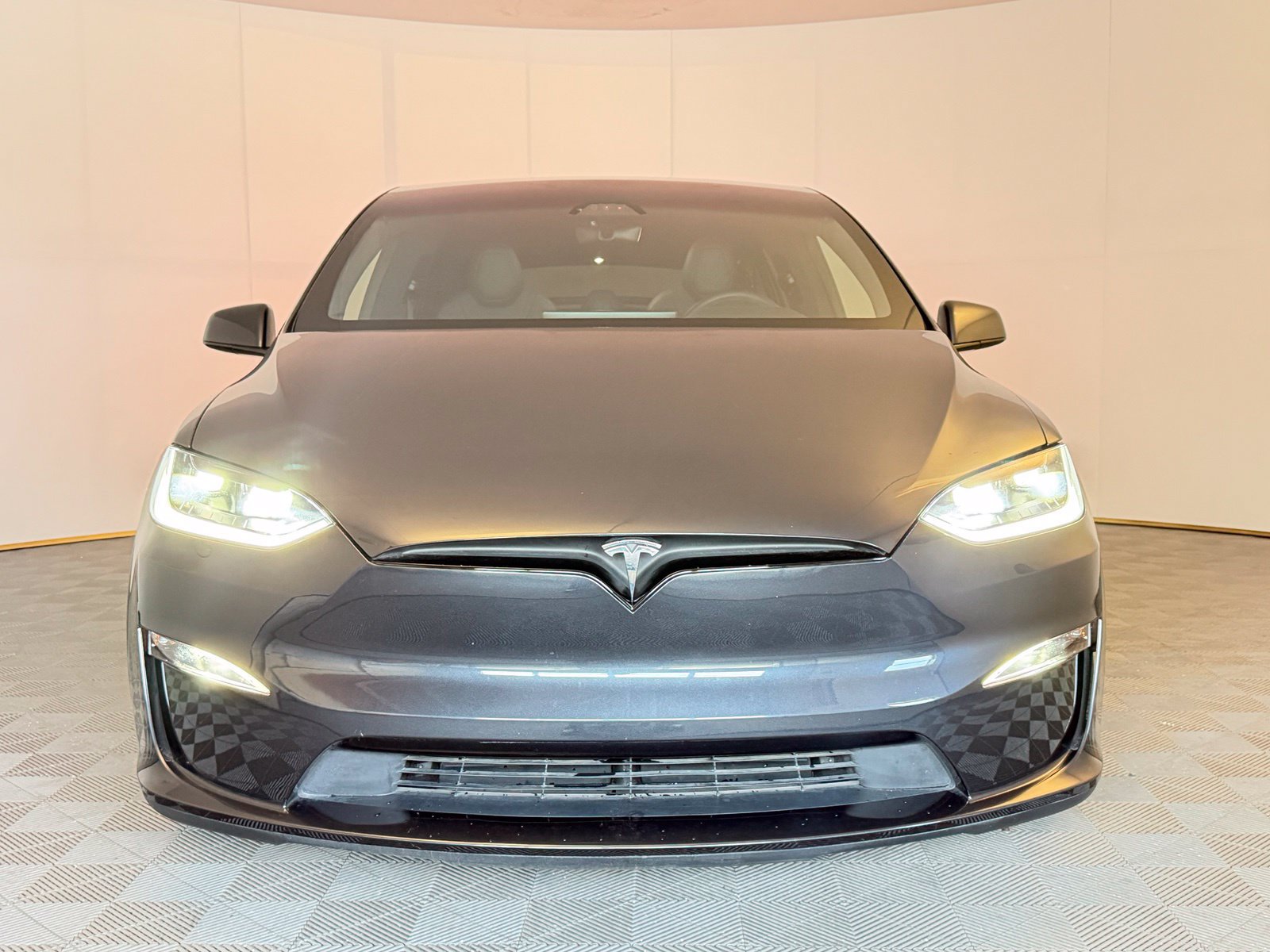 Used 2024 Tesla Model X AWD/4WD image 3