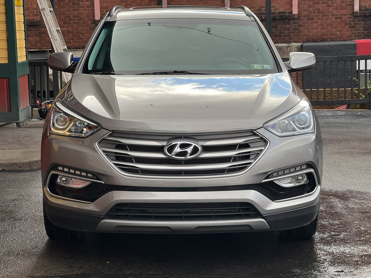 Used 2017 Hyundai Santa Fe Sport image 9