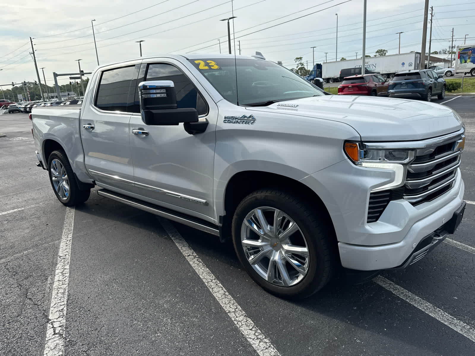 Used 2023 Chevrolet Silverado 1500 High Country w/ High Country Premium Package AWD/4WD image 2
