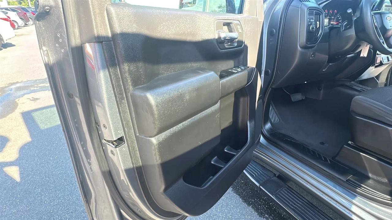 Used 2022 Chevrolet Silverado 1500 Custom RWD image 20