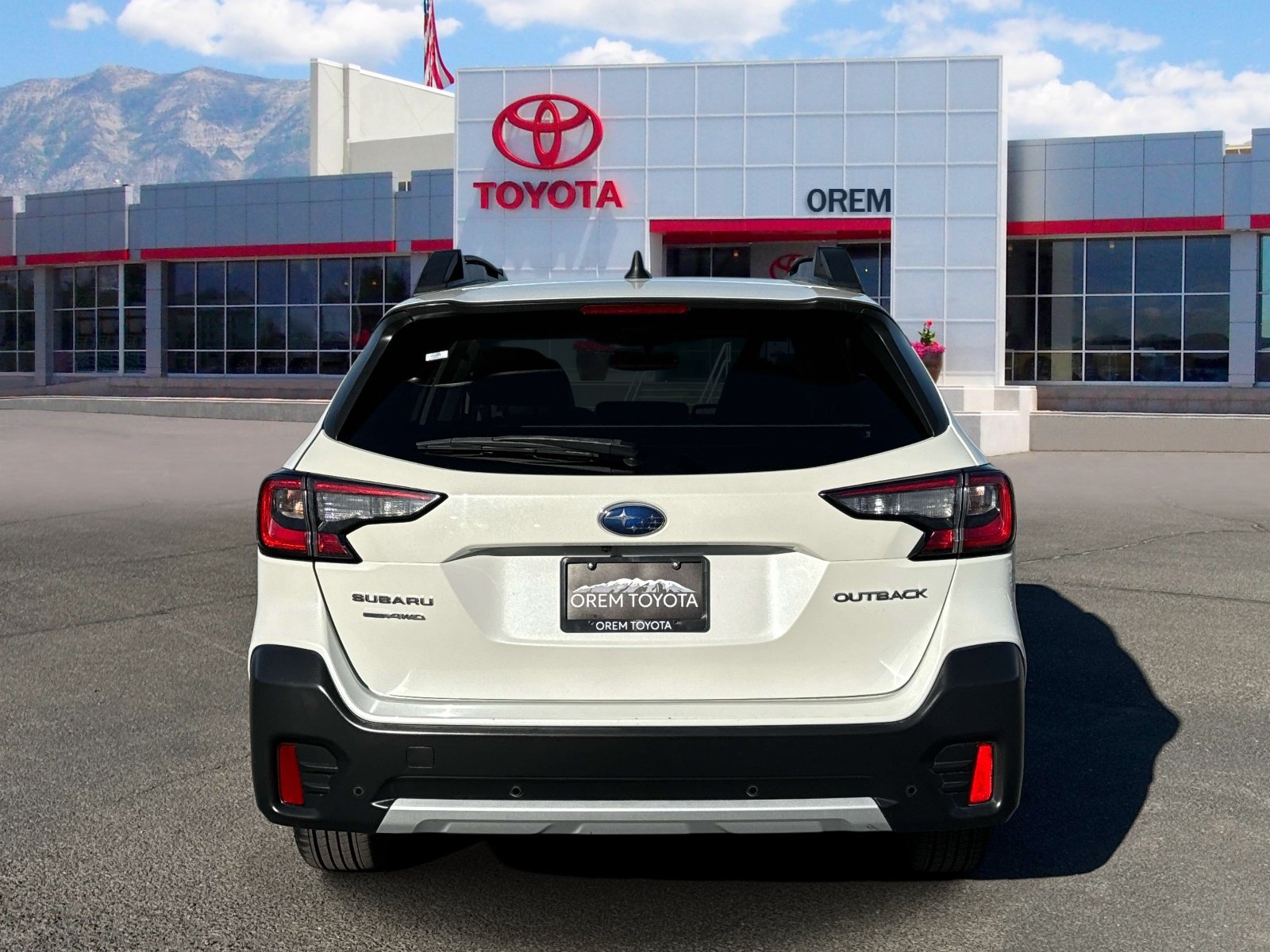 Used 2022 Subaru Outback Limited AWD/4WD image 4