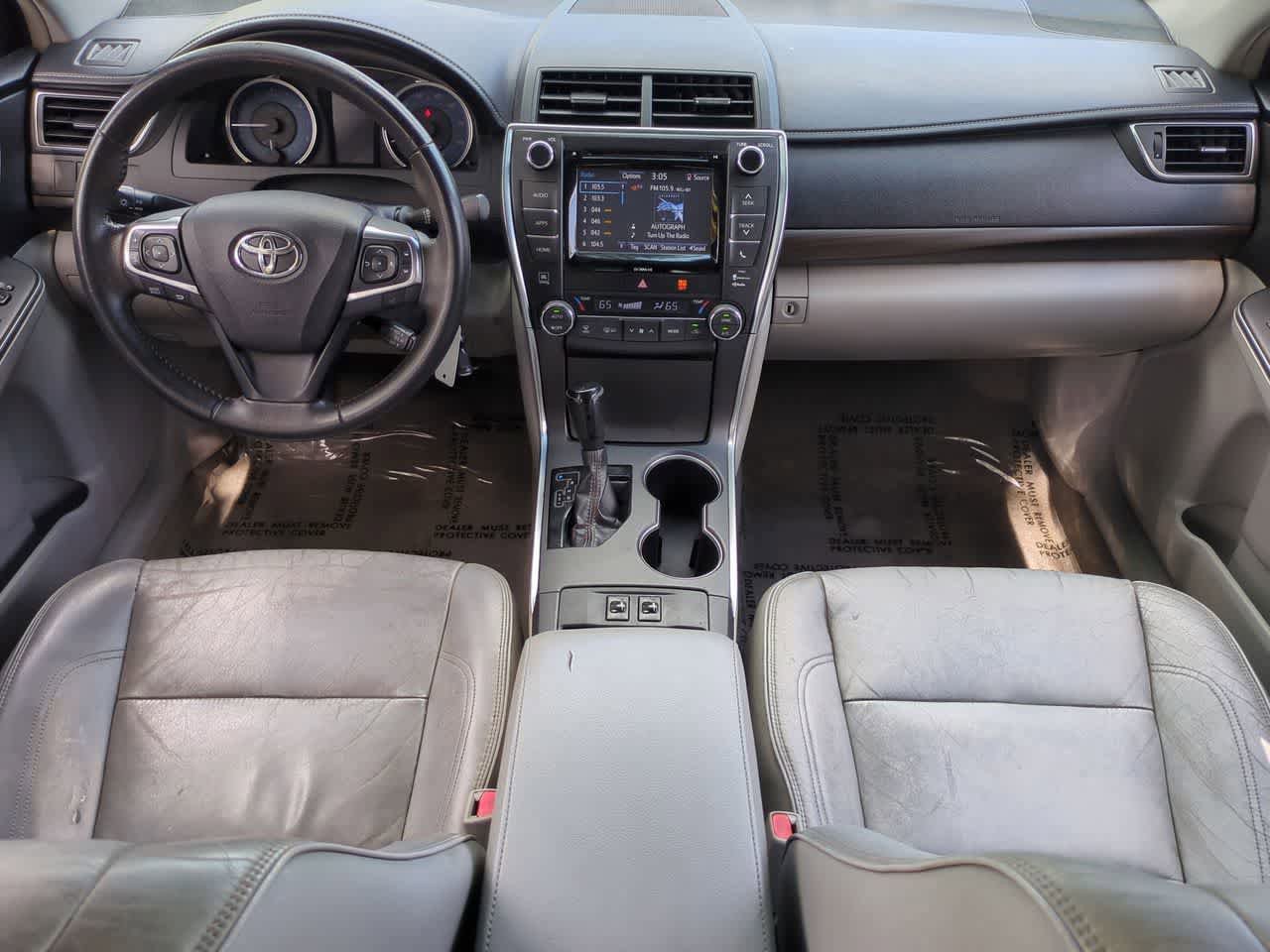 Used 2017 Toyota Camry XLE FWD image 16