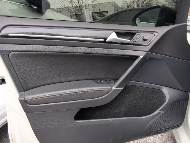 Used 2018 Volkswagen Golf R DCC & Navigation 4Motion image 13