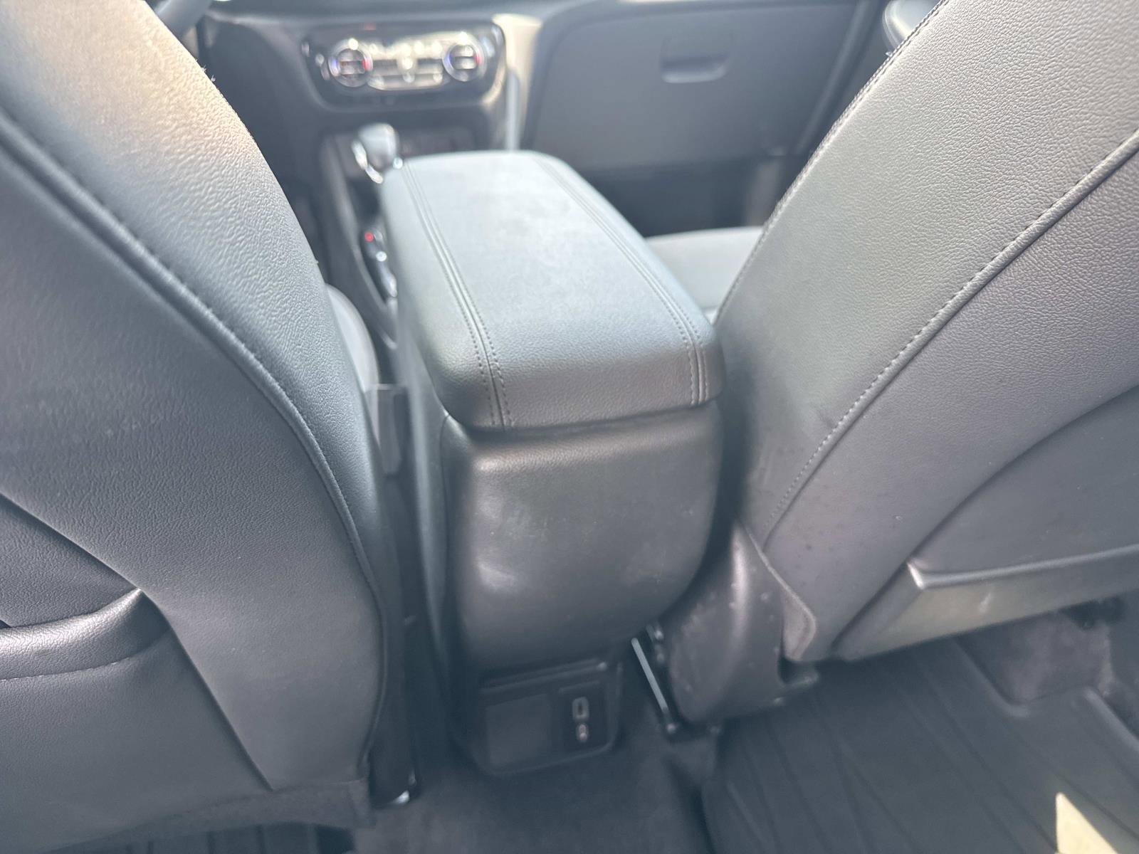 Used 2023 Buick Encore GX Select AWD/4WD image 15
