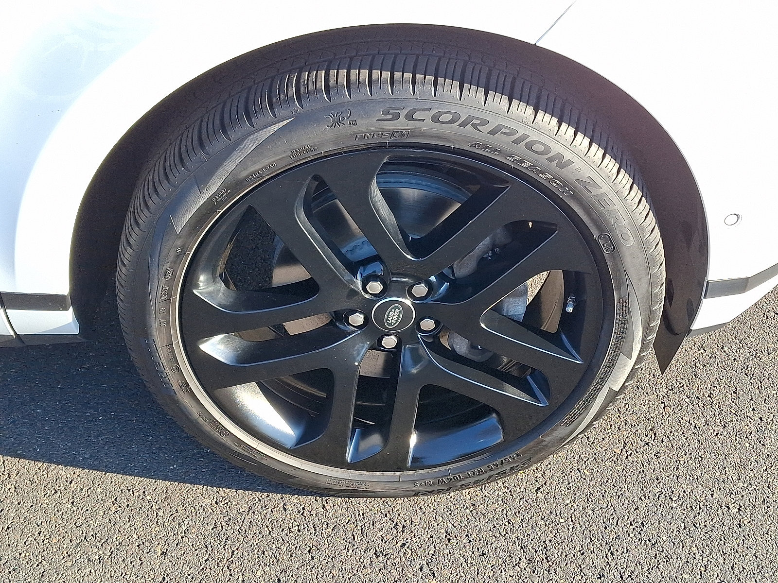 Used 2020 Land Rover Range Rover Evoque SE image 8