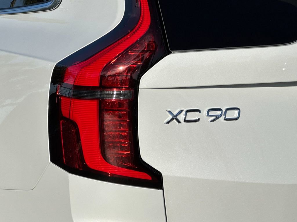 New 2026 Volvo XC90 B6 Plus w/ Protection Package Premier image 27
