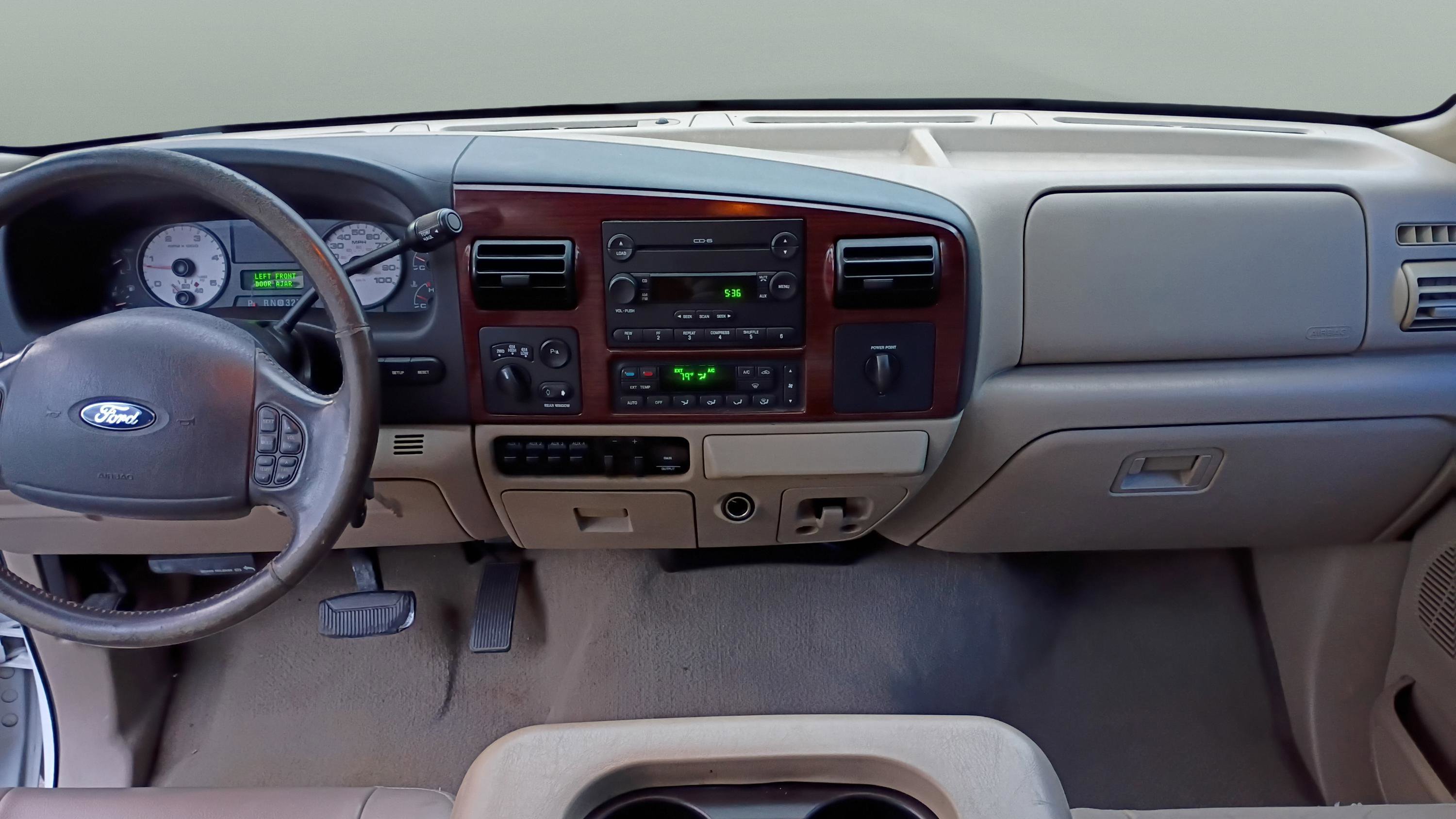 Used 2006 Ford F350 Lariat image 24