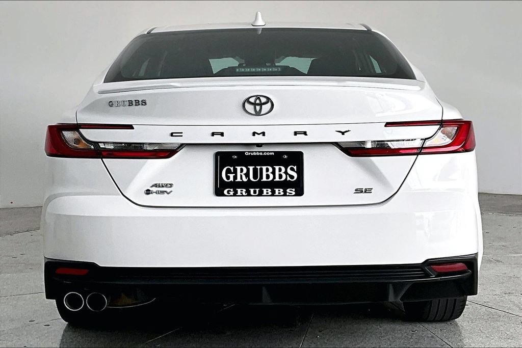 Used 2025 Toyota Camry SE w/ Convenience Package AWD/4WD image 4