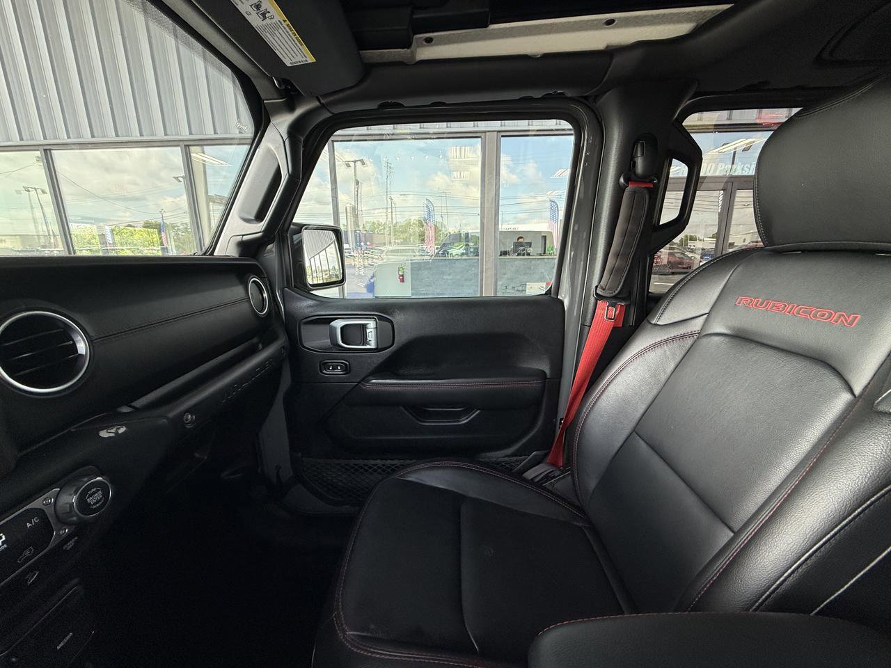 Used 2020 Jeep Wrangler Unlimited Rubicon w/ Quick Order Package 28Y Recon AWD/4WD image 33