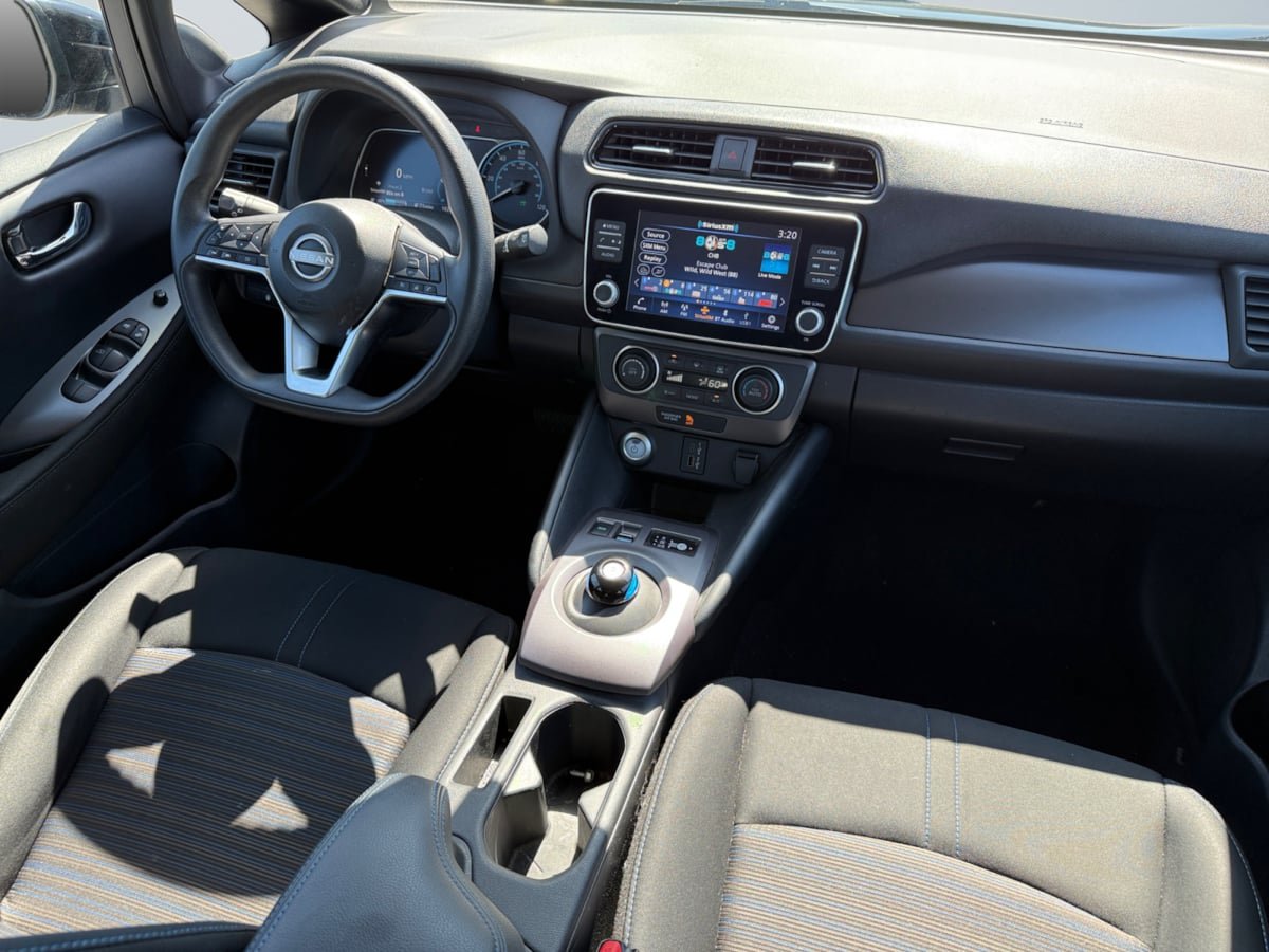 Used 2025 Nissan Leaf S FWD image 13