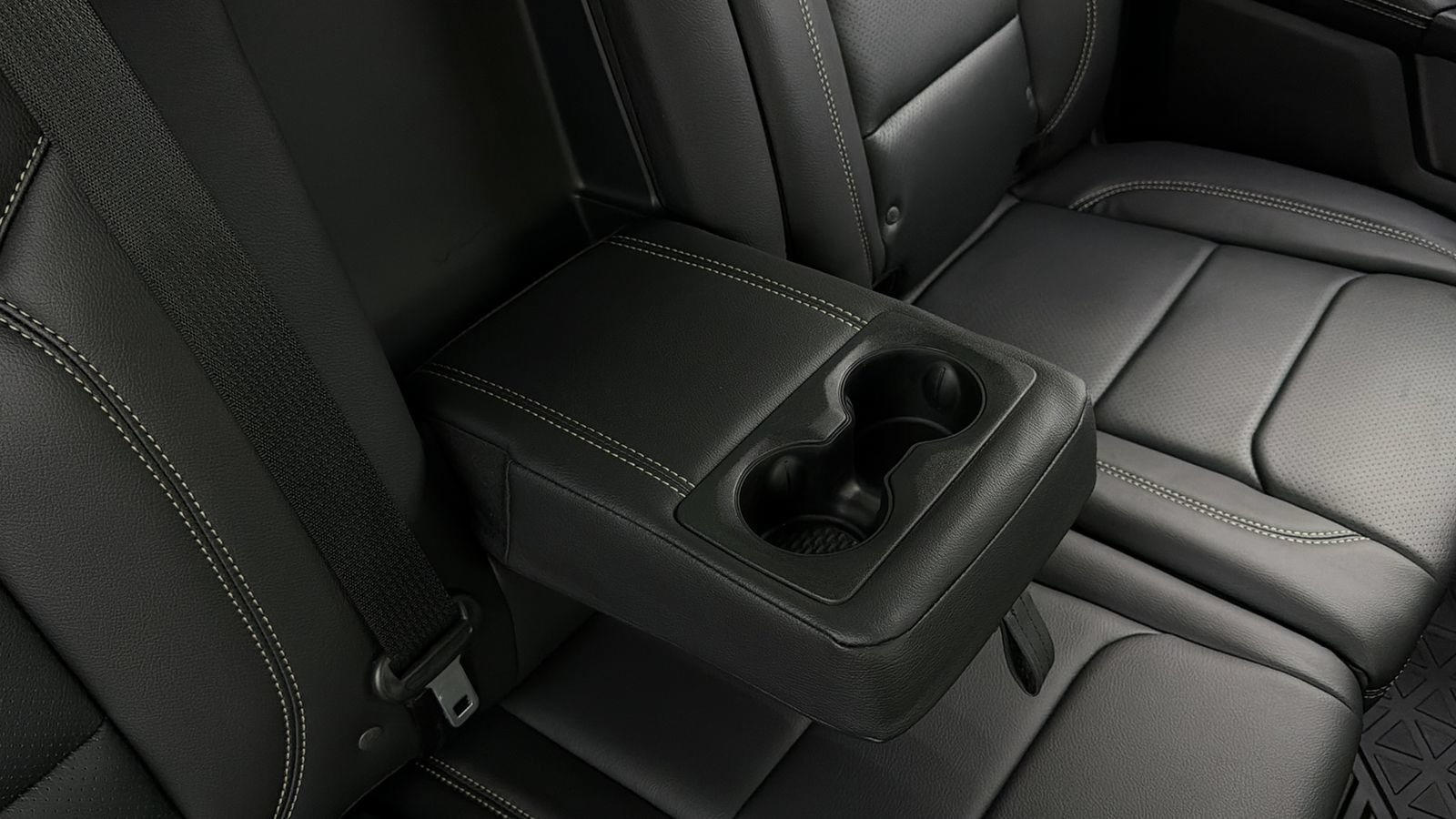Used 2025 RAM 1500 Big Horn AWD/4WD image 42