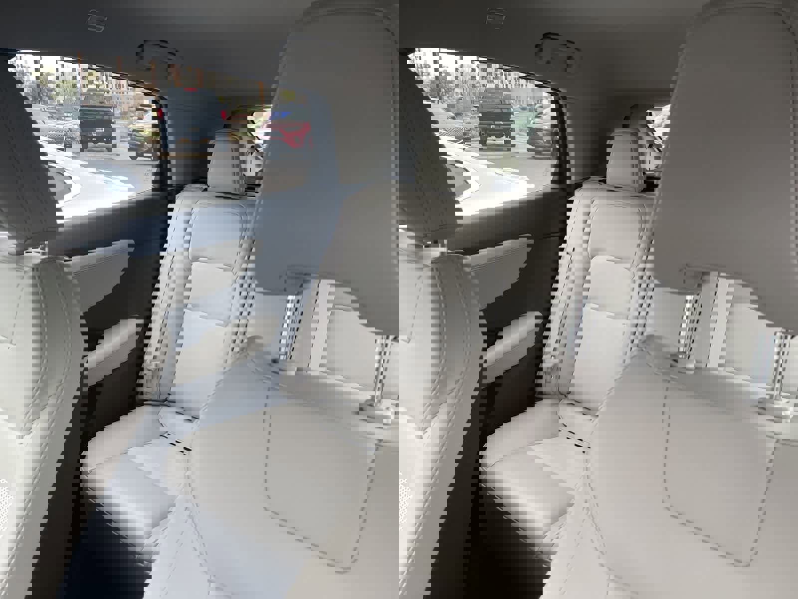 Used 2024 Nissan Ariya AWD image 9