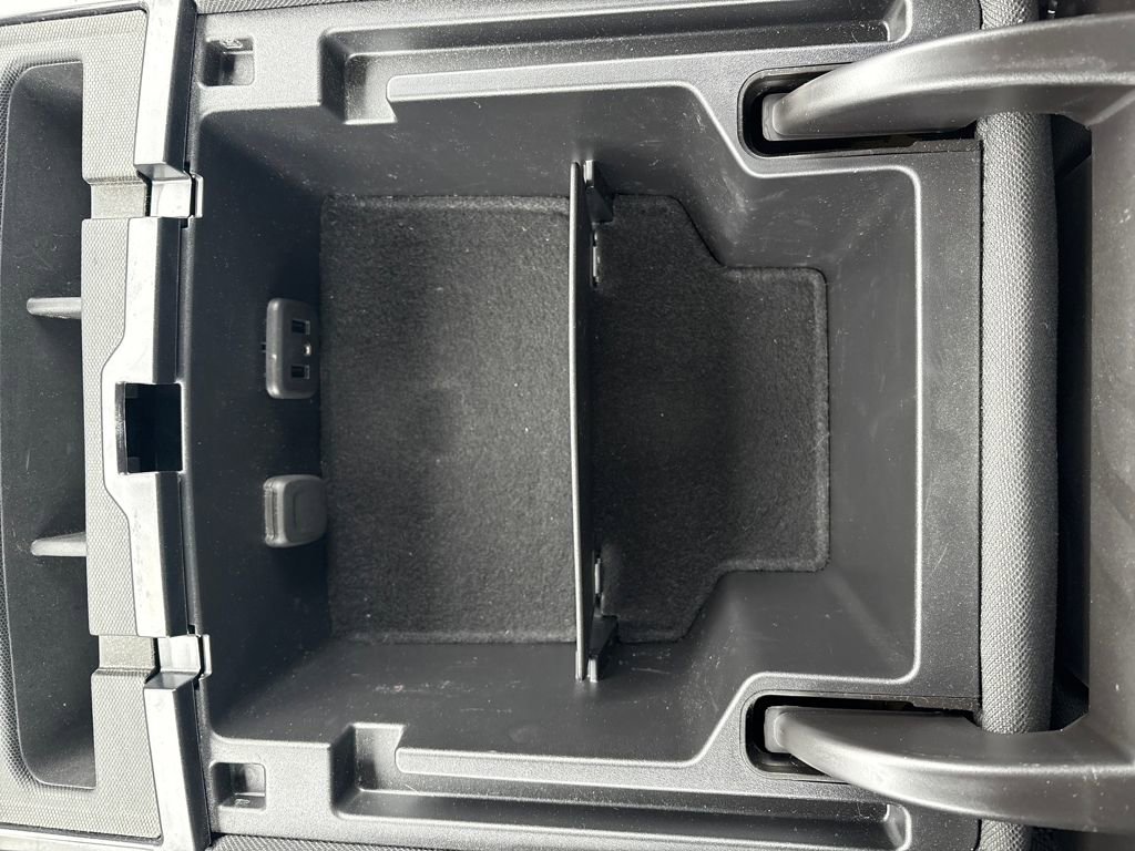 Used 2018 Chevrolet Silverado 1500 LT w/ All Star Edition image 30