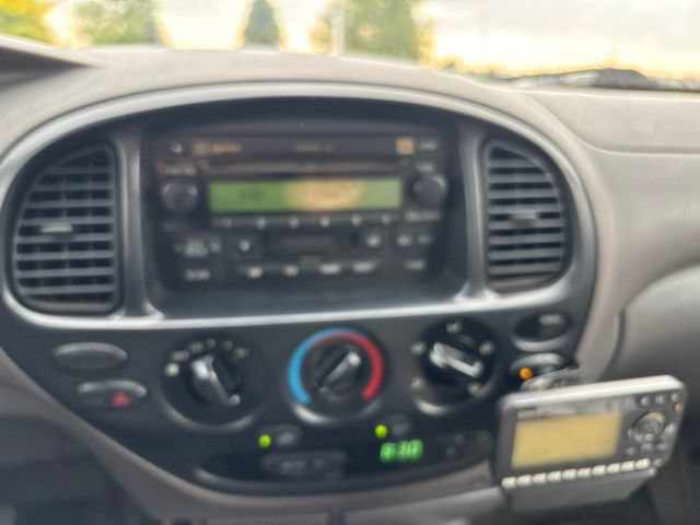 Used 2004 Toyota Tundra SR5 w/ Towing Pkg AWD/4WD image 15
