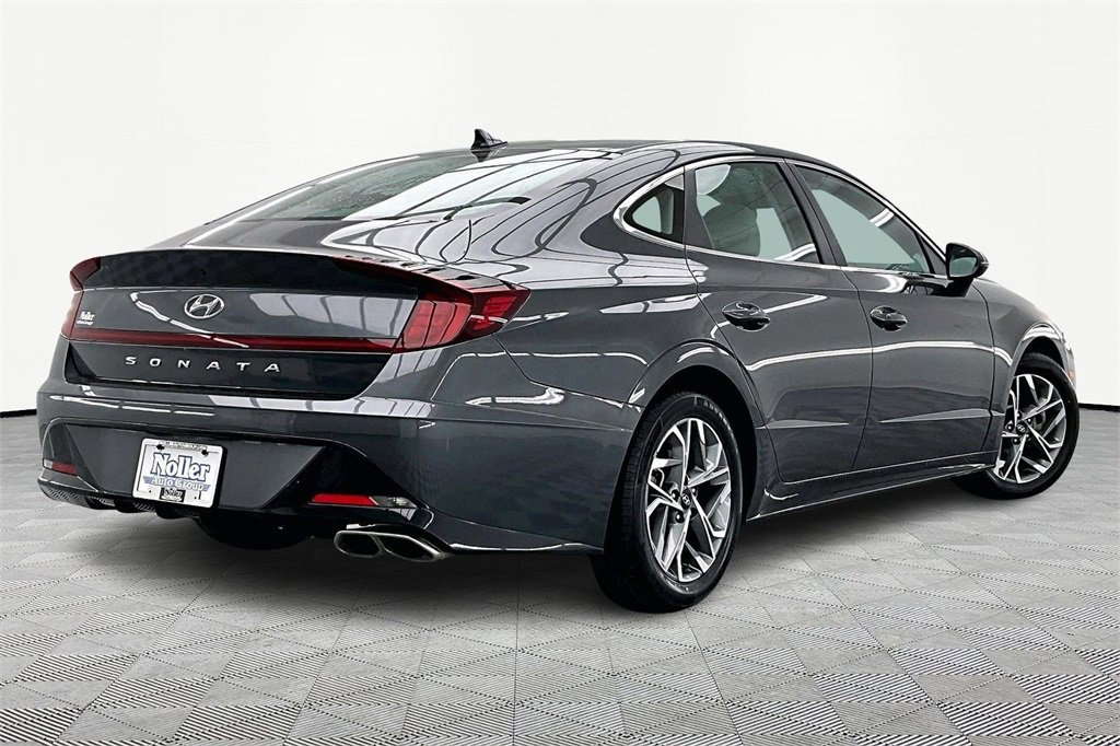 Used 2023 Hyundai Sonata SEL w/ Cargo Package image 2