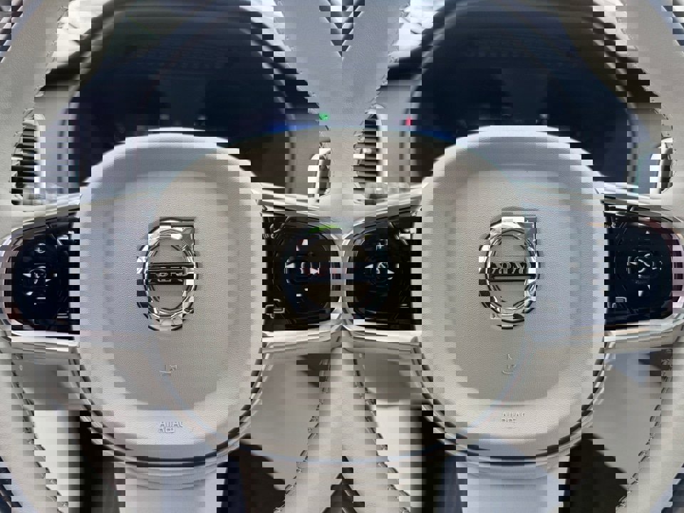 Certified 2023 Volvo XC90 B6 Plus w/ Protection Package Premier image 33