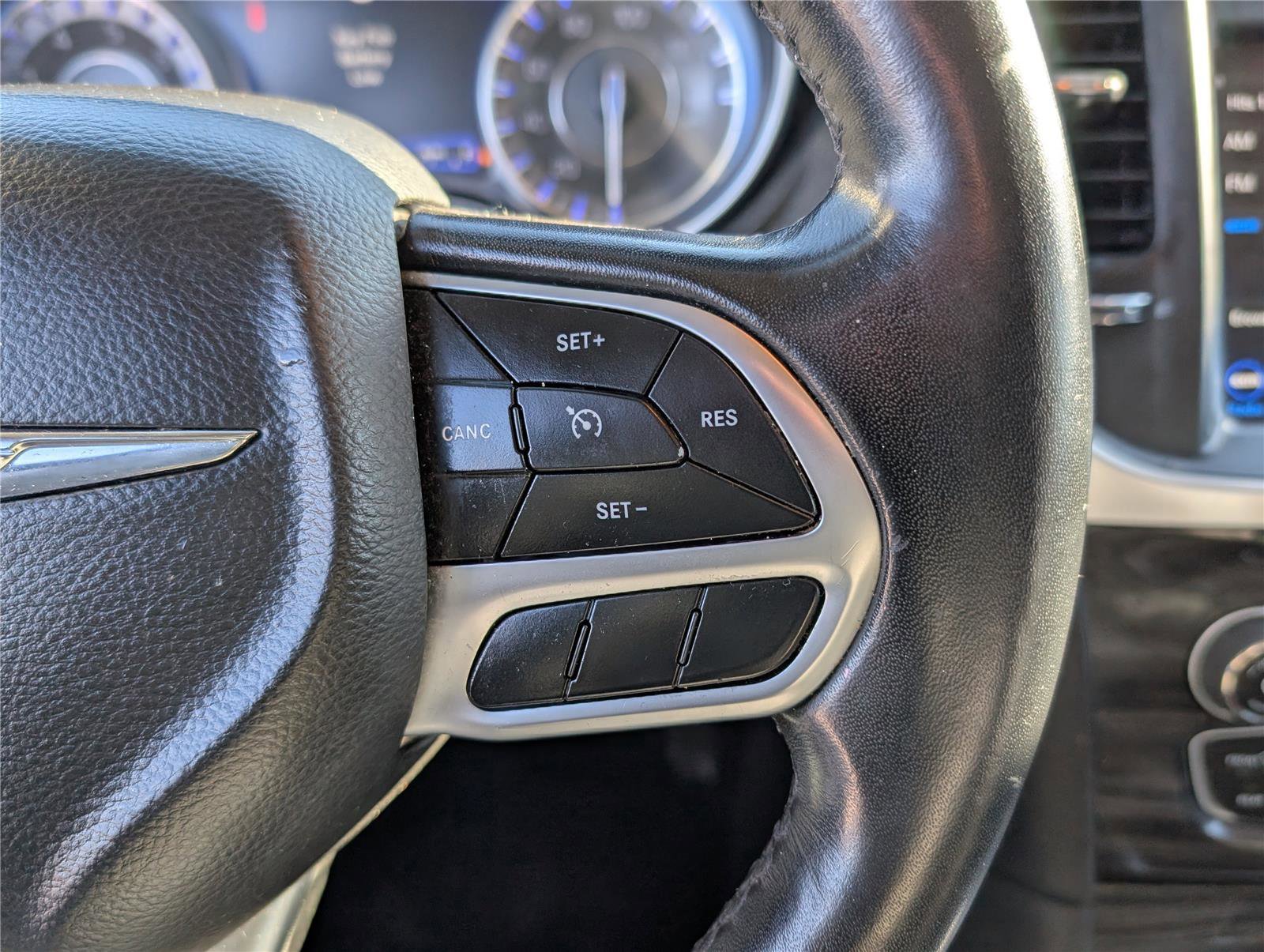 Used 2019 Chrysler 300 Touring image 20