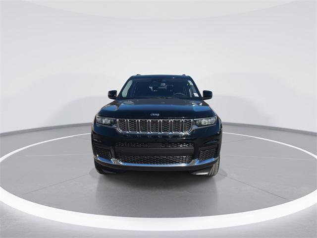 Certified 2023 Jeep Grand Cherokee L Laredo image 3
