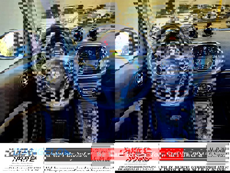 Used 2019 smart fortwo electric drive image 16