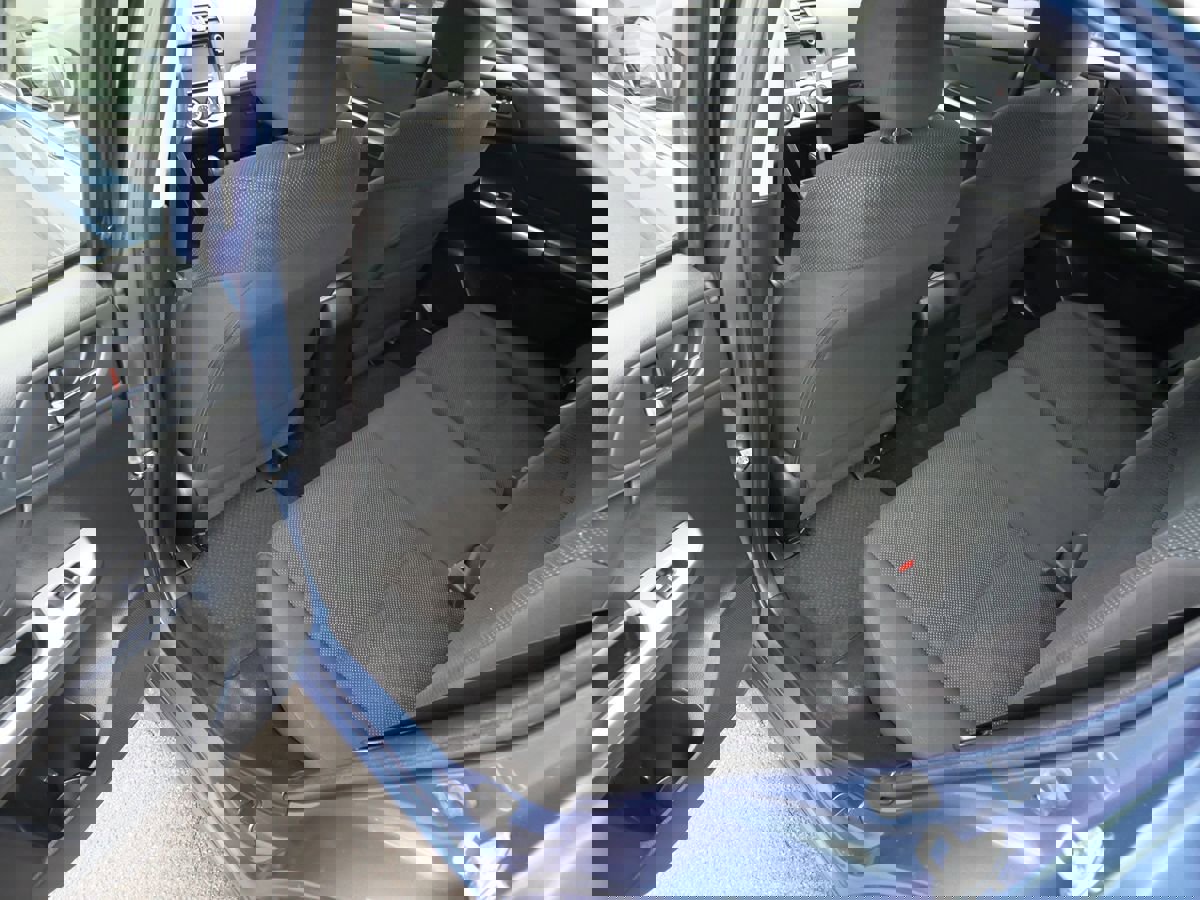 Used 2015 Subaru Impreza 2.0i Premium image 16