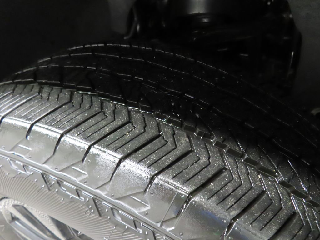 Used 2025 Ford F150 Lariat w/ Bed Utility Package image 7