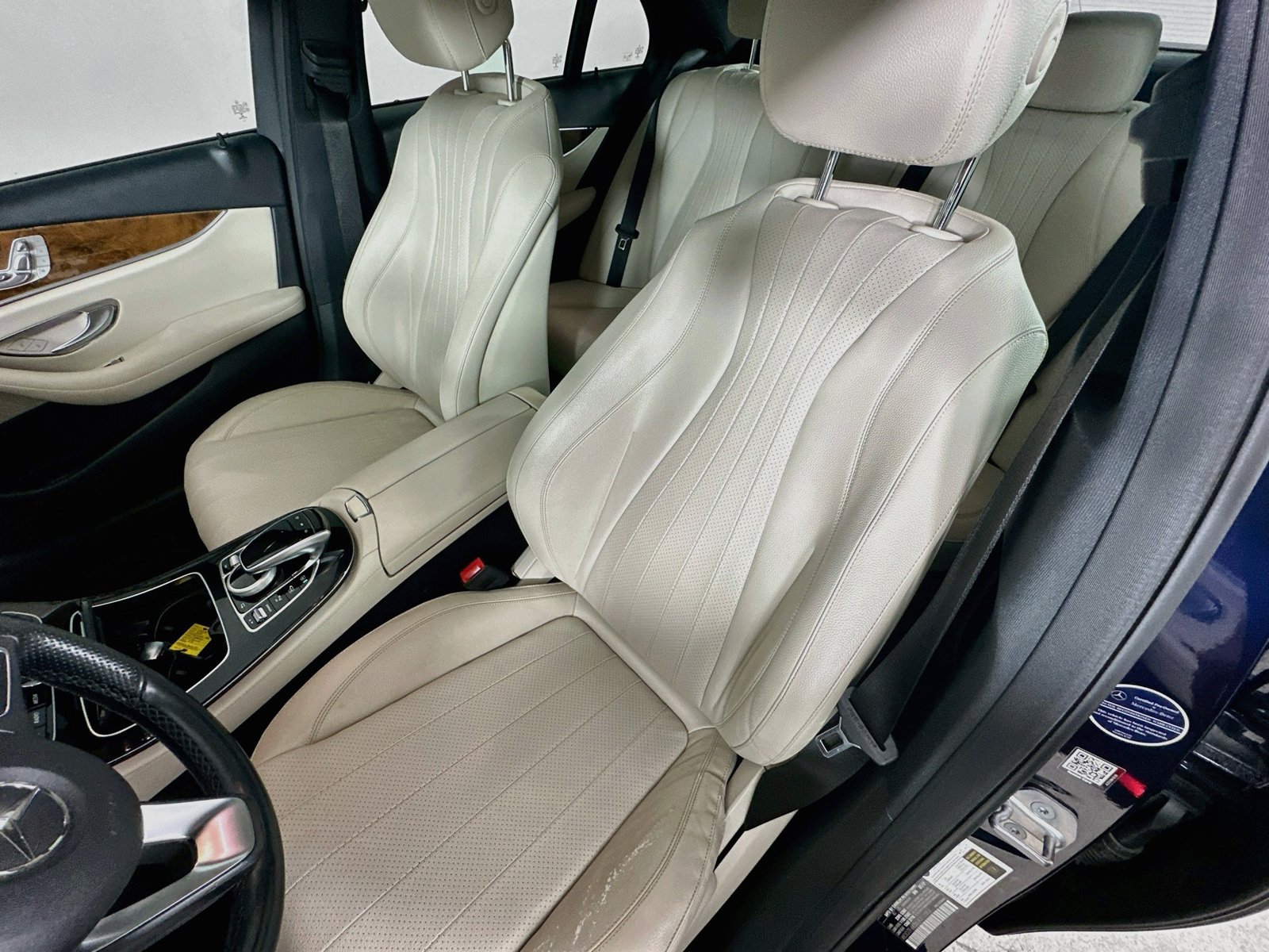 Used 2018 Mercedes-Benz E 300 4MATIC image 34