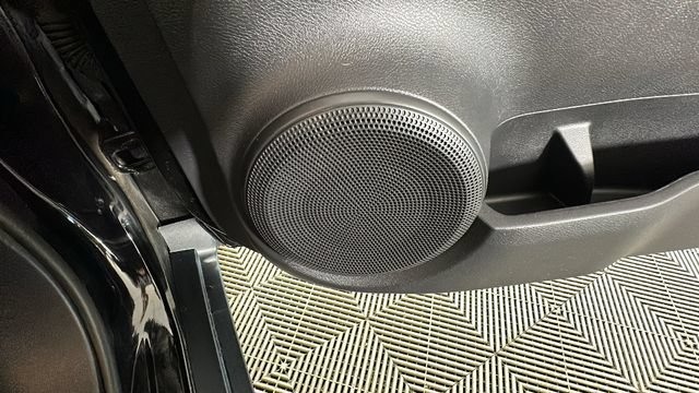 Used 2020 Nissan Kicks S FWD image 32