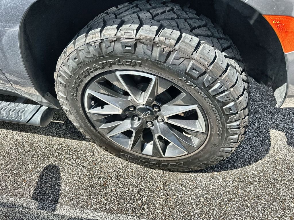 Used 2021 Chevrolet Tahoe Z71 w/ Rear Media and Nav Package image 4